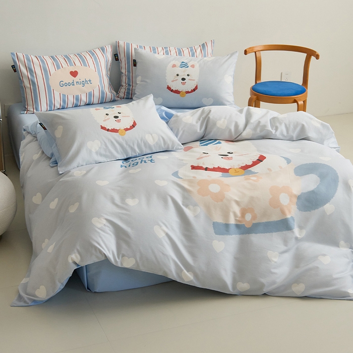 91家纺网 家纺一手货源 找家纺 RYB红黄兰 开学季2025新款ins设计师原创13372大版卡通数码印花40s全棉纯棉三件套四件套 爱心西高地