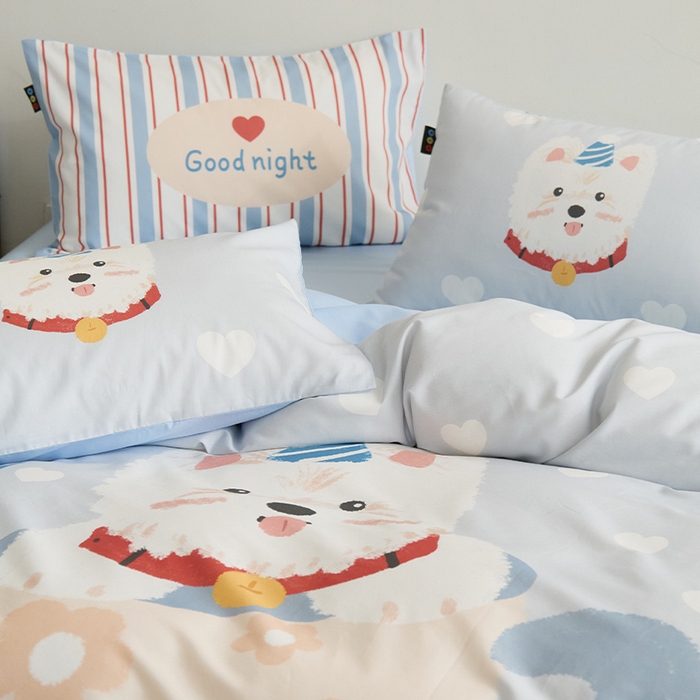 91家纺网 家纺一手货源 找家纺 RYB红黄兰 开学季2025新款ins设计师原创13372大版卡通数码印花40s全棉纯棉三件套四件套 爱心西高地