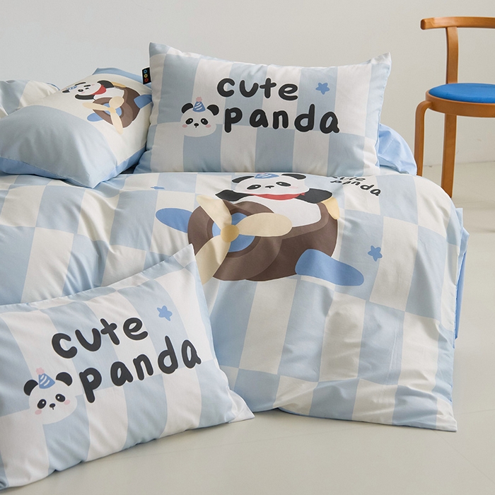 91家纺网 家纺一手货源 找家纺 RYB红黄兰 开学季2025新款ins设计师原创13372大版卡通数码印花40s全棉纯棉三件套四件套 太空熊猫