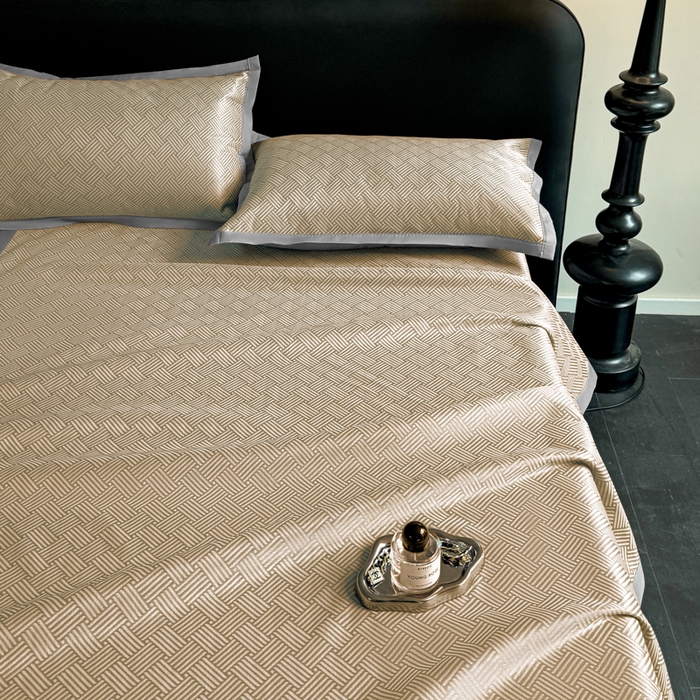 91家纺网 家纺一手货源 找家纺 红嘴企鹅2025新款人字纹提花冰丝凉席（量大可聊 ） 人字纹提花-咖啡