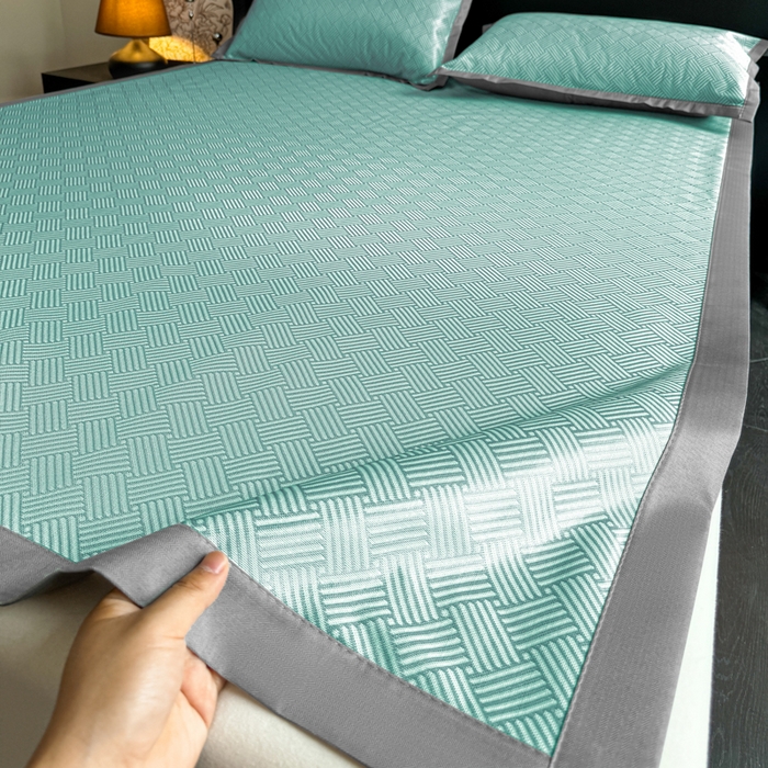 91家纺网 家纺一手货源 找家纺 红嘴企鹅2025新款人字纹提花冰丝凉席（量大可聊 ） 人字纹提花-绿色