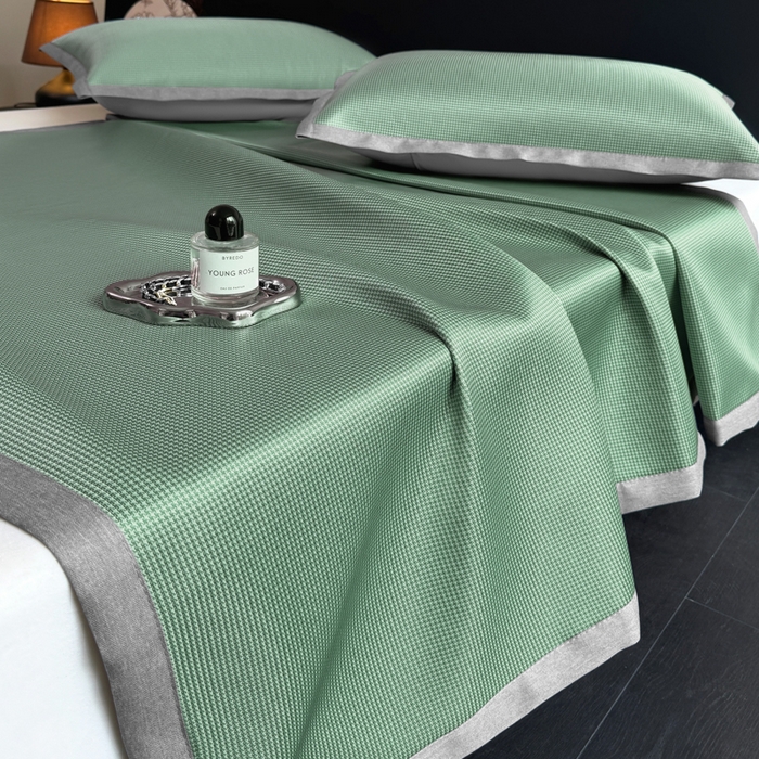 91家纺网 家纺一手货源 找家纺 （总）红嘴企鹅2025新款千鸟格提花冰丝凉席（量大可聊）