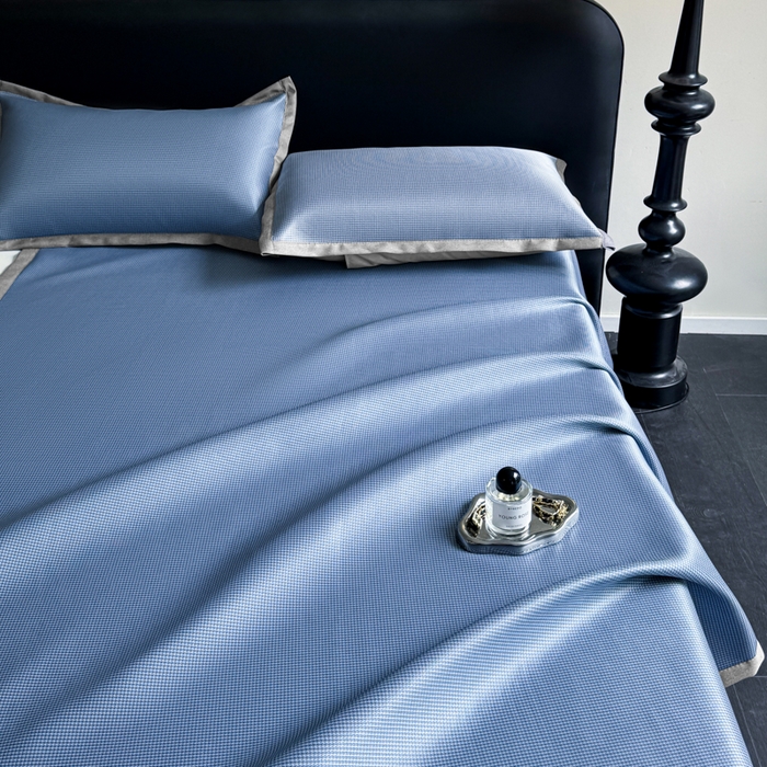 91家纺网 家纺一手货源 找家纺 红嘴企鹅2025新款千鸟格提花冰丝凉席（量大可聊） 千鸟格-提花蓝