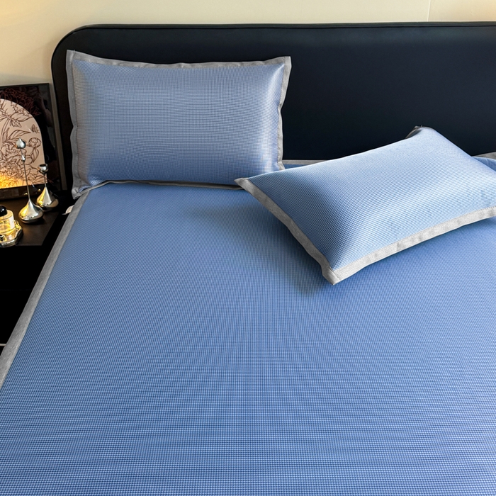 91家纺网 家纺一手货源 找家纺 红嘴企鹅2025新款千鸟格提花冰丝凉席（量大可聊） 千鸟格-提花蓝