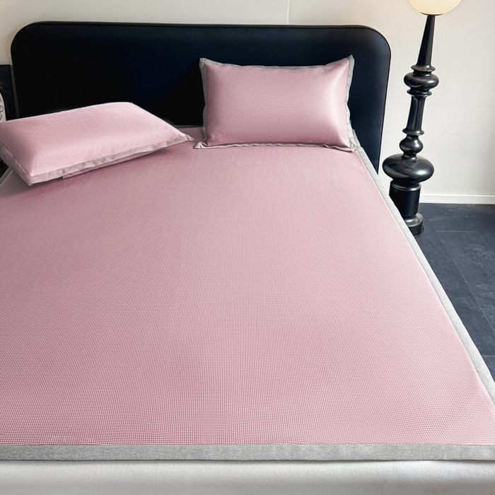 91家纺网 家纺一手货源 找家纺 红嘴企鹅2025新款千鸟格提花冰丝凉席（量大可聊） 千鸟格-提花粉