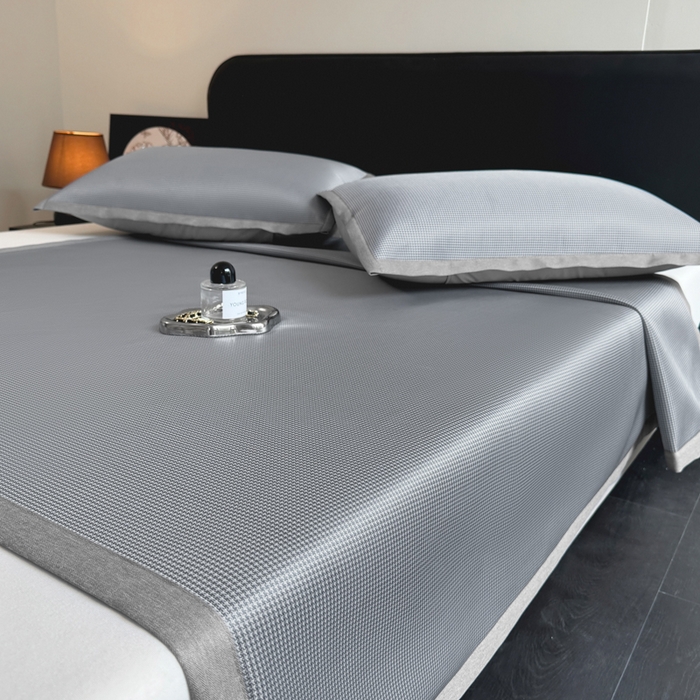 91家纺网 家纺一手货源 找家纺 红嘴企鹅2025新款千鸟格提花冰丝凉席（量大可聊） 千鸟格-提花灰