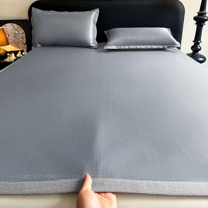 91家纺网 家纺一手货源 找家纺 红嘴企鹅2025新款千鸟格提花冰丝凉席（量大可聊） 千鸟格-提花灰