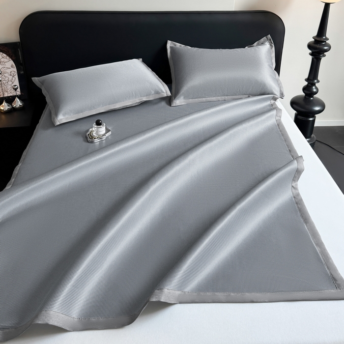 91家纺网 家纺一手货源 找家纺 红嘴企鹅2025新款千鸟格提花冰丝凉席（量大可聊） 千鸟格-提花灰