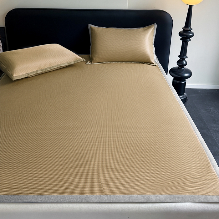 91家纺网 家纺一手货源 找家纺 红嘴企鹅2025新款千鸟格提花冰丝凉席（量大可聊） 千鸟格-提花咖