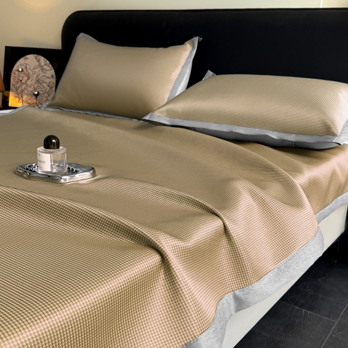 91家纺网 家纺一手货源 找家纺 红嘴企鹅2025新款千鸟格提花冰丝凉席（量大可聊） 千鸟格-提花咖