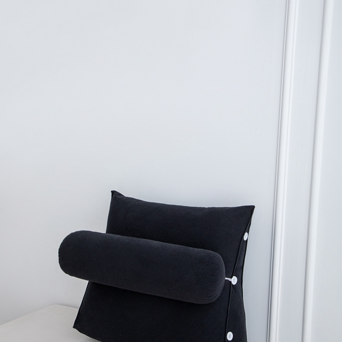 91家纺网 家纺一手货源 找家纺 沐沐家纺 2026新款仿棉绒三角靠背带头枕 黑色