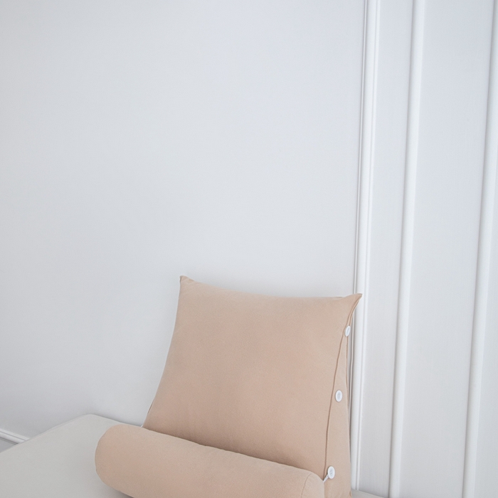 91家纺网 家纺一手货源 找家纺 沐沐家纺 2026新款仿棉绒三角靠背带头枕 杏色