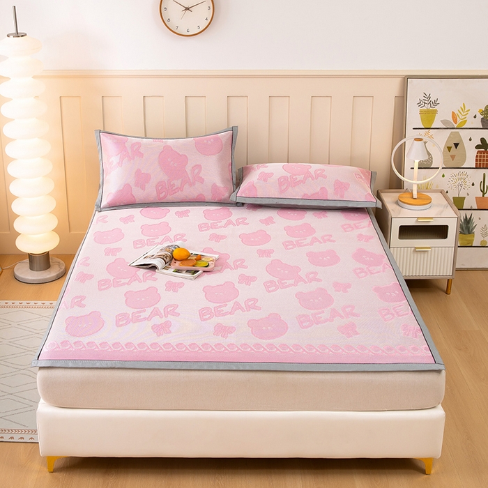 91家纺网 家纺一手货源 找家纺 莱家富 2025新款A类凉感提花冰丝凉席 快乐小熊-粉