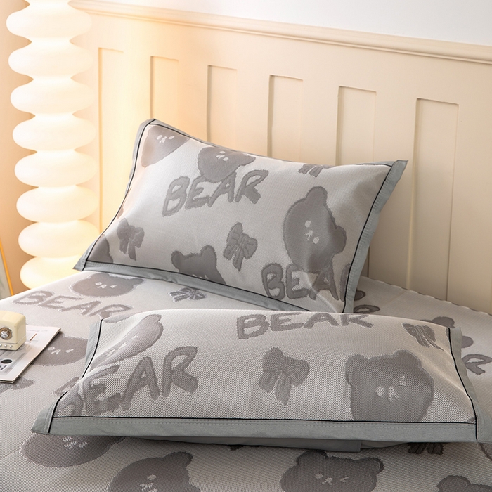 91家纺网 家纺一手货源 找家纺 莱家富 2025新款A类凉感提花冰丝凉席 快乐小熊-灰