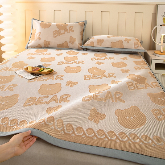 91家纺网 家纺一手货源 找家纺 莱家富 2025新款A类凉感提花冰丝凉席 快乐小熊-奶咖