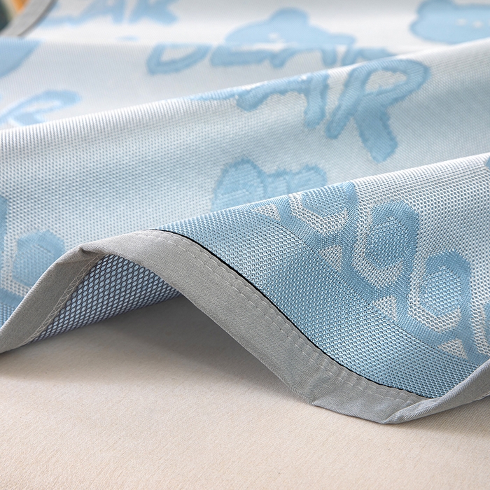 91家纺网 家纺一手货源 找家纺 莱家富 2025新款A类凉感提花冰丝凉席 快乐小熊-天蓝