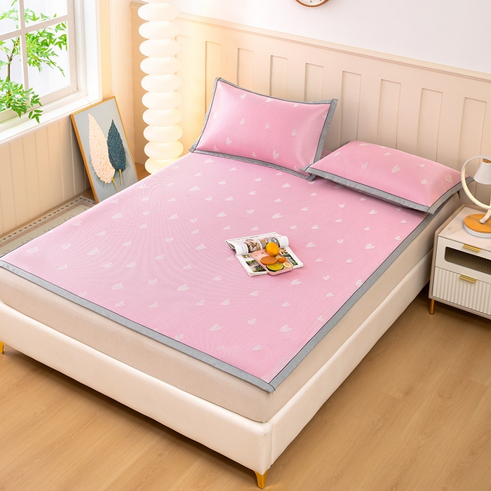 91家纺网 家纺一手货源 找家纺 莱家富 2025新款A类凉感提花冰丝凉席 心仪-粉