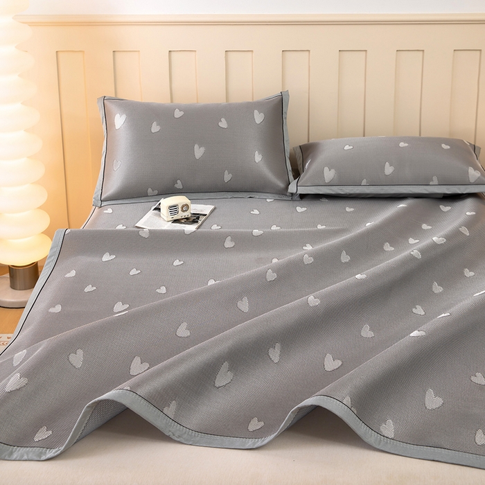 91家纺网 家纺一手货源 找家纺 莱家富 2025新款A类凉感提花冰丝凉席 心仪-灰