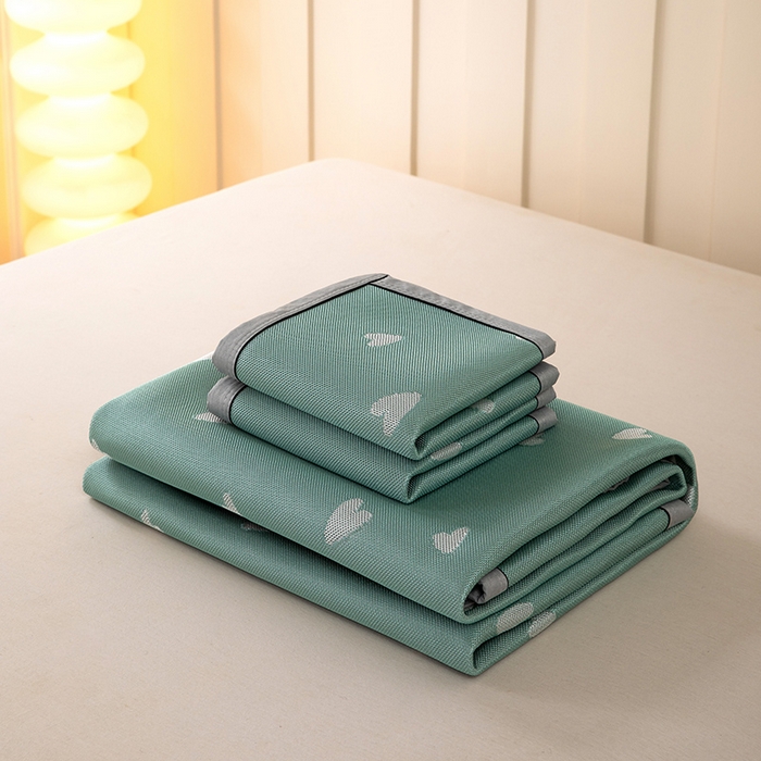 91家纺网 家纺一手货源 找家纺 莱家富 2025新款A类凉感提花冰丝凉席 心仪-绿