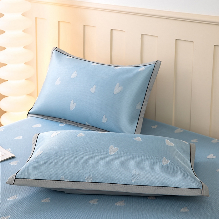 91家纺网 家纺一手货源 找家纺 莱家富 2025新款A类凉感提花冰丝凉席 心仪-天蓝