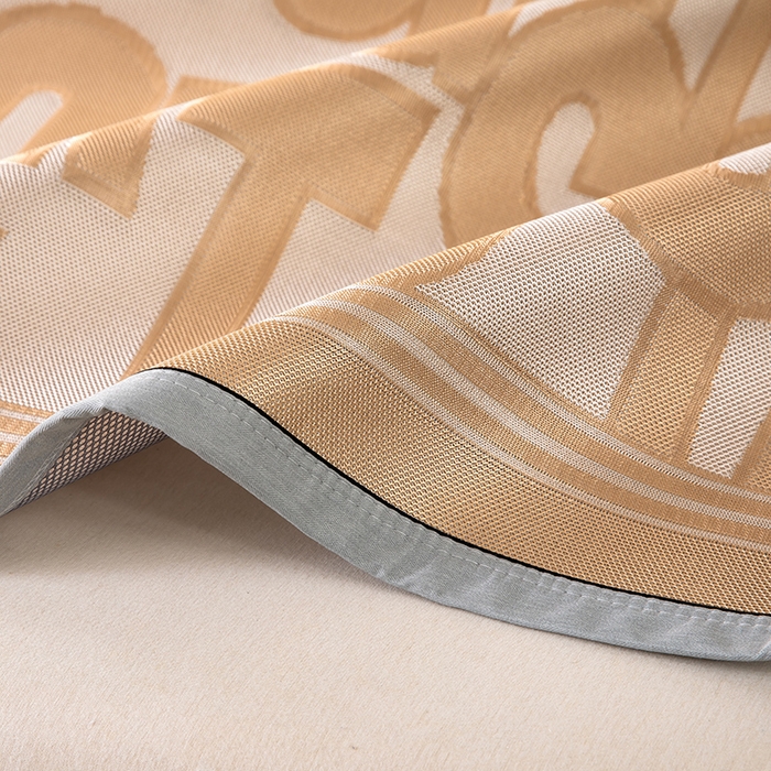 91家纺网 家纺一手货源 找家纺 莱家富 2025新款A类凉感提花冰丝凉席 字母涂鸦-奶咖