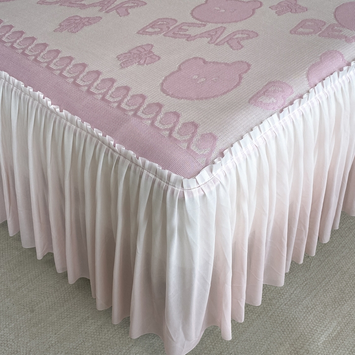 91家纺网 家纺一手货源 找家纺 莱家富 2025新款A类凉感提花冰丝凉席床裙款 快乐小熊-粉