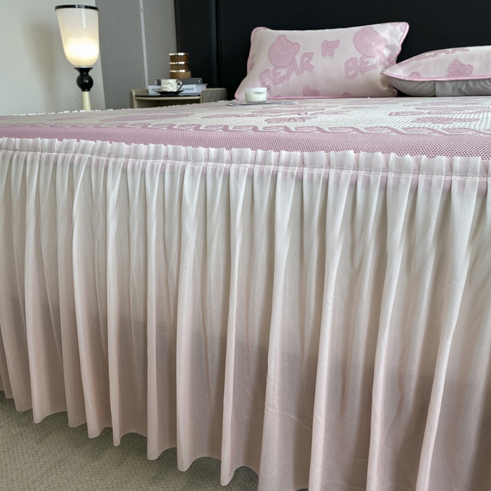 91家纺网 家纺一手货源 找家纺 莱家富 2025新款A类凉感提花冰丝凉席床裙款 快乐小熊-粉