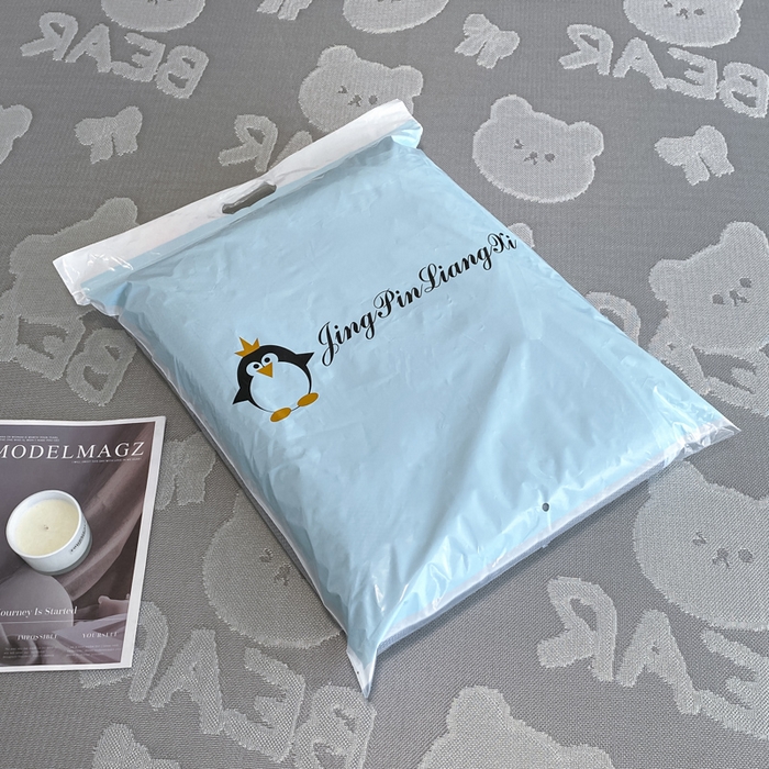 91家纺网 家纺一手货源 找家纺 莱家富 2025新款A类凉感提花冰丝凉席床裙款 快乐小熊-灰