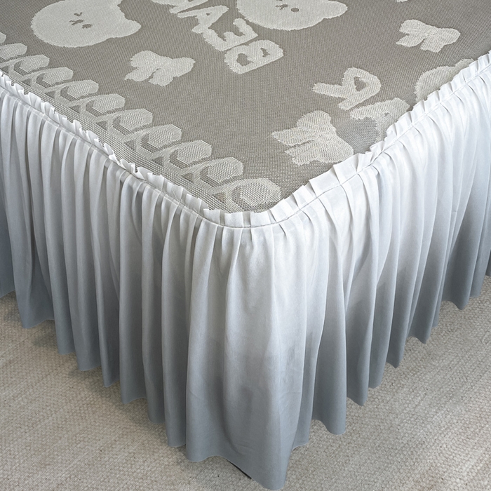 91家纺网 家纺一手货源 找家纺 莱家富 2025新款A类凉感提花冰丝凉席床裙款 快乐小熊-灰