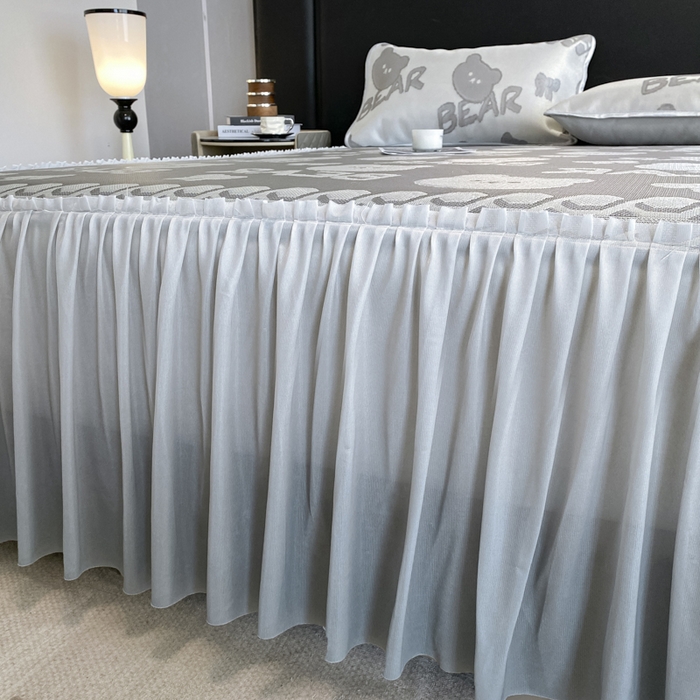 91家纺网 家纺一手货源 找家纺 莱家富 2025新款A类凉感提花冰丝凉席床裙款 快乐小熊-灰