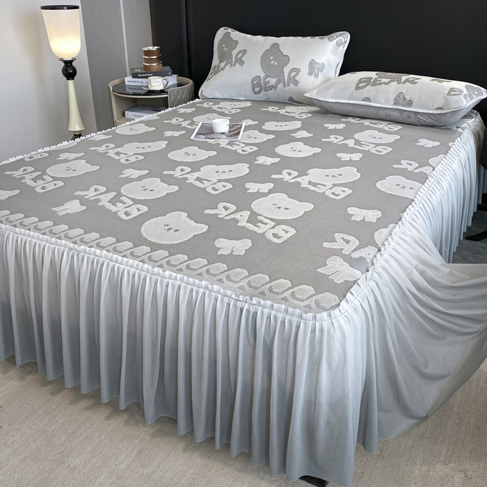 91家纺网 家纺一手货源 找家纺 莱家富 2025新款A类凉感提花冰丝凉席床裙款 快乐小熊-灰