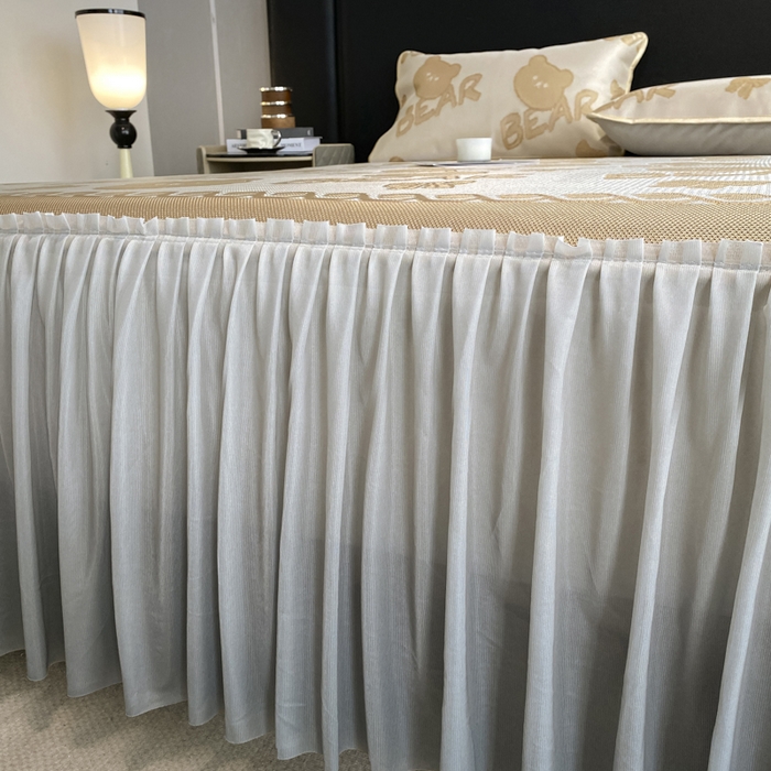 91家纺网 家纺一手货源 找家纺 莱家富 2025新款A类凉感提花冰丝凉席床裙款 快乐小熊-奶咖