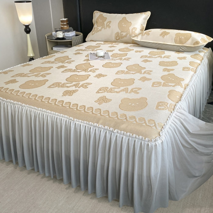 91家纺网 家纺一手货源 找家纺 莱家富 2025新款A类凉感提花冰丝凉席床裙款 快乐小熊-奶咖