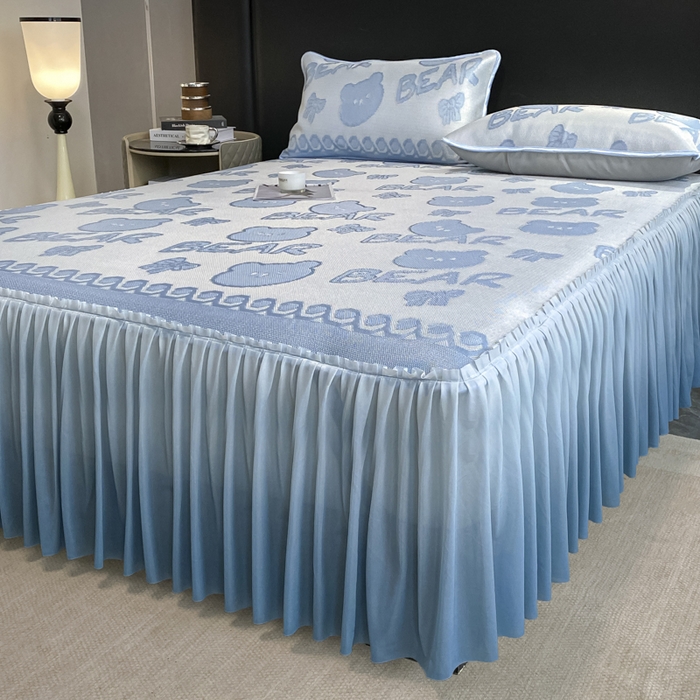 91家纺网 家纺一手货源 找家纺 莱家富 2025新款A类凉感提花冰丝凉席床裙款 快乐小熊-天蓝