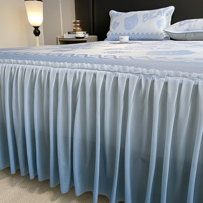 91家纺网 家纺一手货源 找家纺 莱家富 2025新款A类凉感提花冰丝凉席床裙款 快乐小熊-天蓝