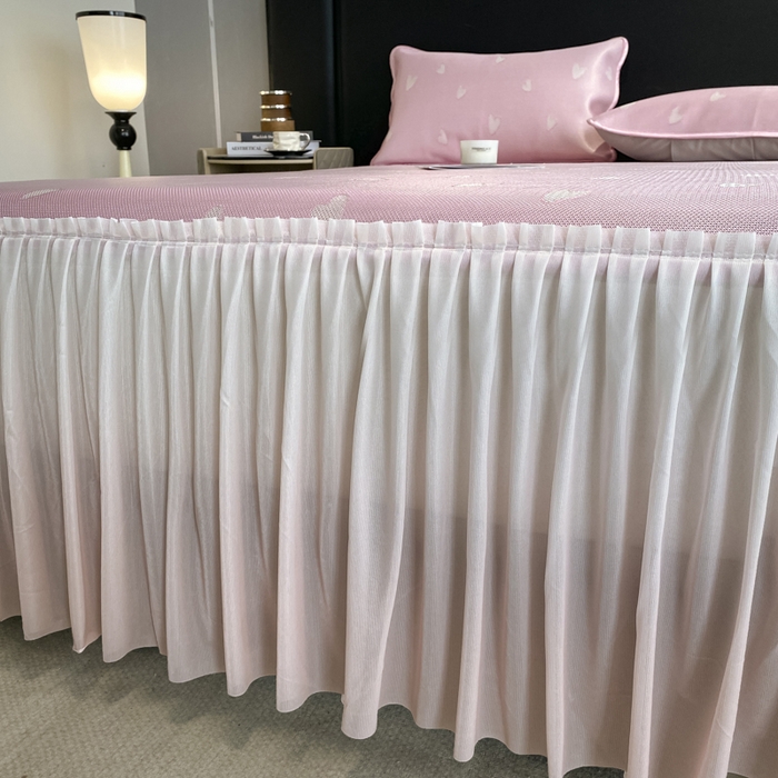 91家纺网 家纺一手货源 找家纺 莱家富 2025新款A类凉感提花冰丝凉席床裙款 心仪-粉