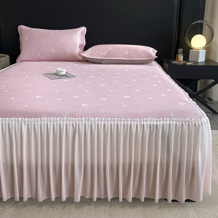 91家纺网 家纺一手货源 找家纺 莱家富 2025新款A类凉感提花冰丝凉席床裙款 心仪-粉