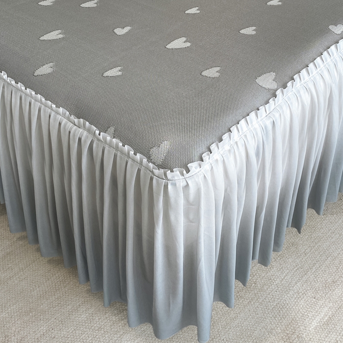 91家纺网 家纺一手货源 找家纺 莱家富 2025新款A类凉感提花冰丝凉席床裙款 心仪-灰