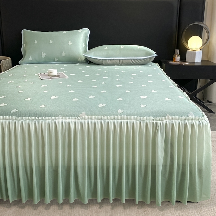 91家纺网 家纺一手货源 找家纺 莱家富 2025新款A类凉感提花冰丝凉席床裙款 心仪-绿