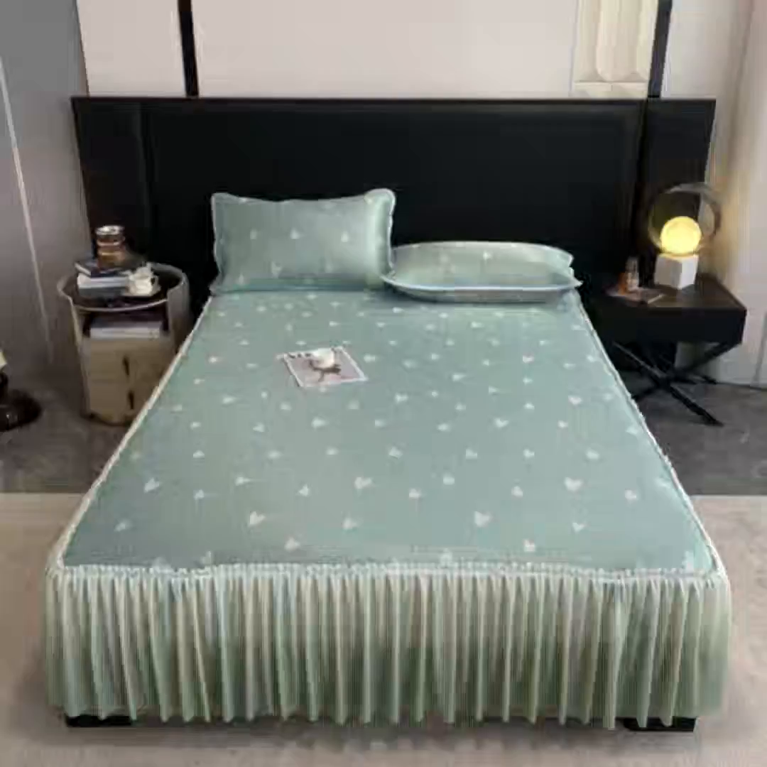 91家纺网 家纺一手货源 找家纺 莱家富 2025新款A类凉感提花冰丝凉席床裙款 心仪-绿