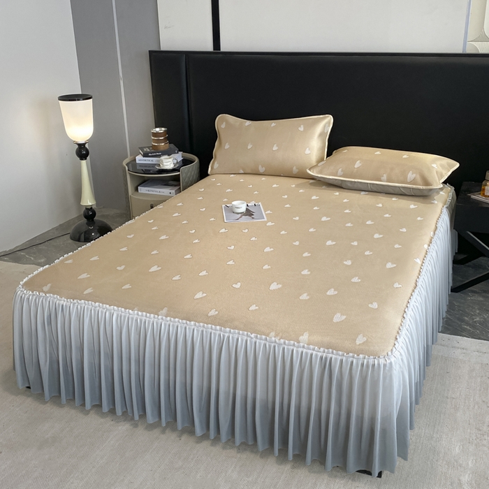 91家纺网 家纺一手货源 找家纺 莱家富 2025新款A类凉感提花冰丝凉席床裙款 心仪-奶咖