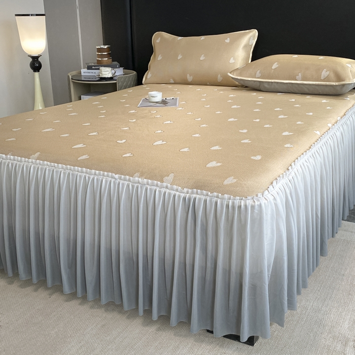 91家纺网 家纺一手货源 找家纺 莱家富 2025新款A类凉感提花冰丝凉席床裙款 心仪-奶咖