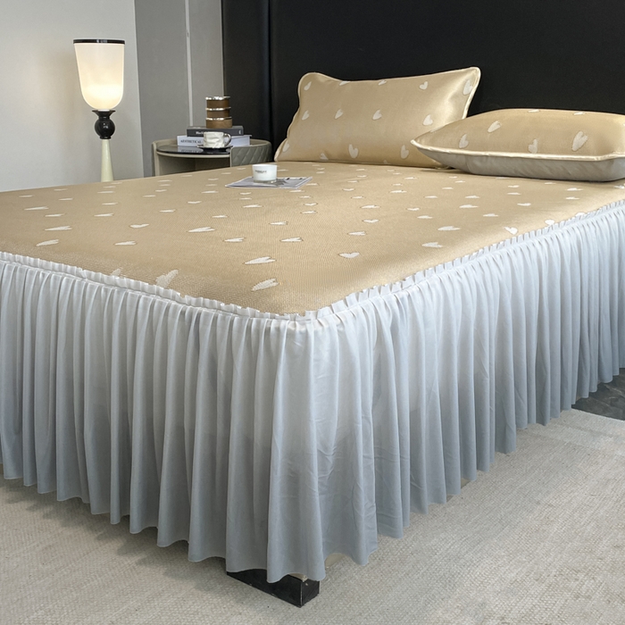 91家纺网 家纺一手货源 找家纺 莱家富 2025新款A类凉感提花冰丝凉席床裙款 心仪-奶咖