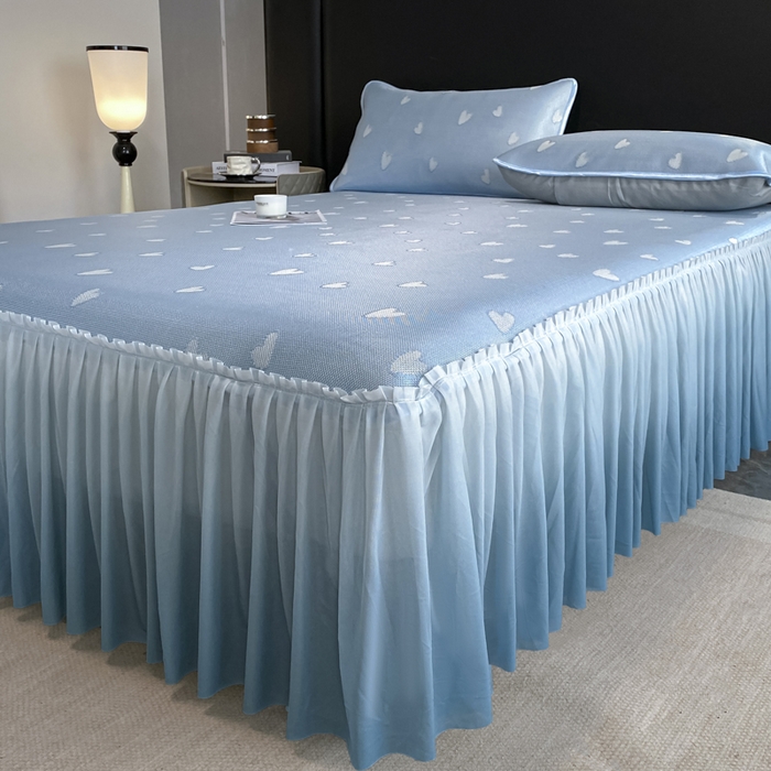 91家纺网 家纺一手货源 找家纺 莱家富 2025新款A类凉感提花冰丝凉席床裙款 心仪-天蓝