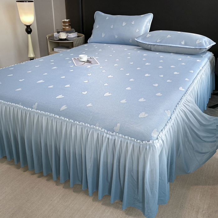 91家纺网 家纺一手货源 找家纺 莱家富 2025新款A类凉感提花冰丝凉席床裙款 心仪-天蓝