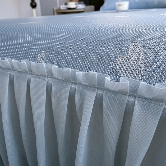 91家纺网 家纺一手货源 找家纺 莱家富 2025新款A类凉感提花冰丝凉席床裙款 心仪-天蓝