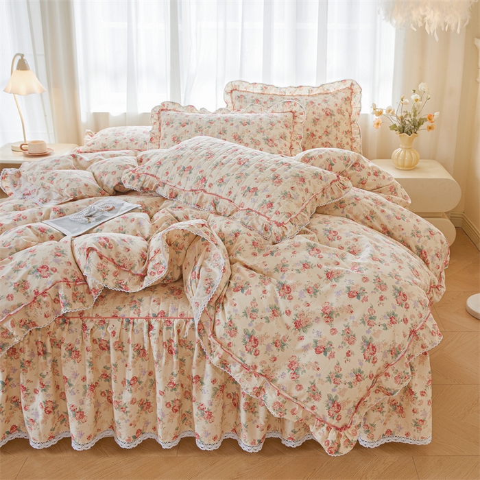 91家纺网 家纺一手货源 找家纺 缦彩 2025新款全棉纯棉夹棉公主风花边床裙四件套 蒂芙尼