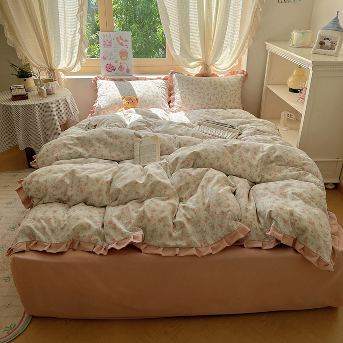 91家纺网 家纺一手货源 找家纺 韩巢家纺 2025新款针织双层纱花边款被套直播热销款四件套学生宿舍床单三件套-（提供卖家秀） 塞林娜绿