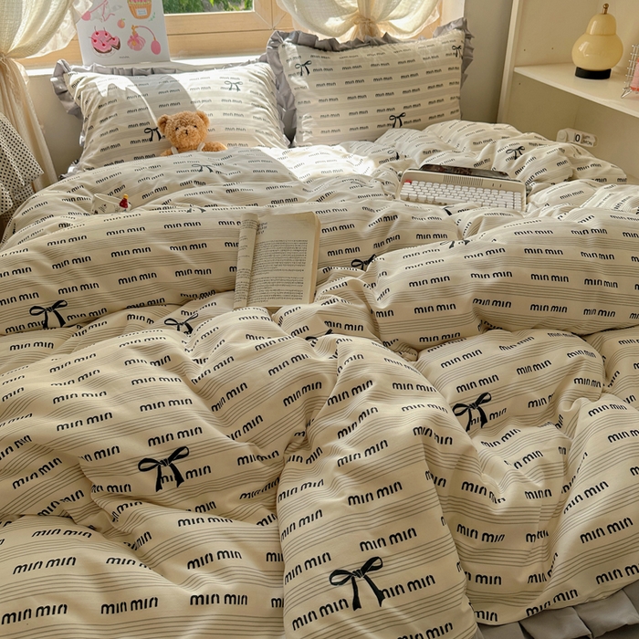 91家纺网 家纺一手货源 找家纺 韩巢家纺 2025新款针织双层纱花边款被套直播热销款四件套学生宿舍床单三件套-（提供卖家秀） 敏敏灰