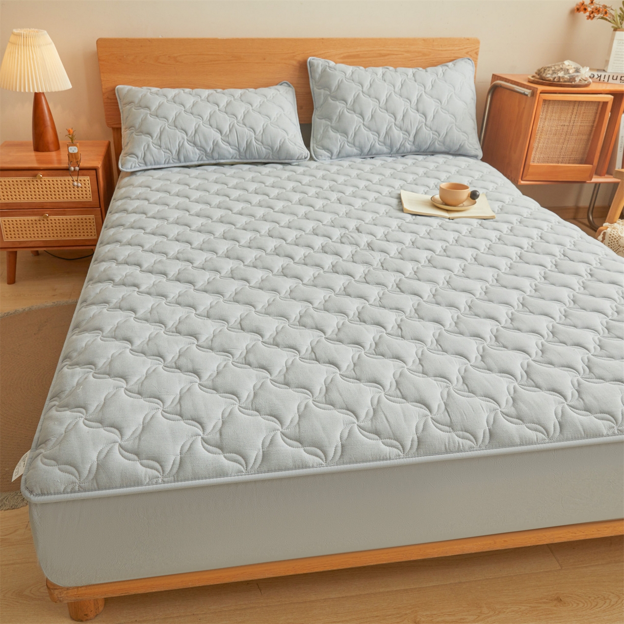 91家纺网 家纺一手货源 找家纺 多谷家纺 2026新款纯棉全棉色织水洗棉大豆夹棉床笠三件套 雾霾蓝